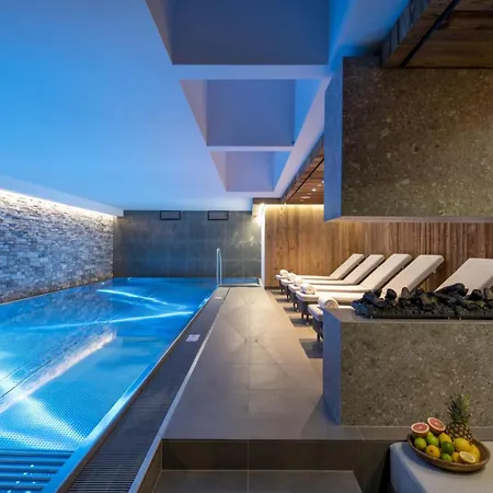 4br Lech Penthouse Indoor Pool&spa - What'app - 0034-635-518-216 - For Reservations!