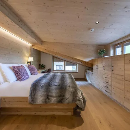 Apartment 4br Lech Penthouse Indoor Pool&spa - What'app - 0034-635-518-216 - For Reservations!